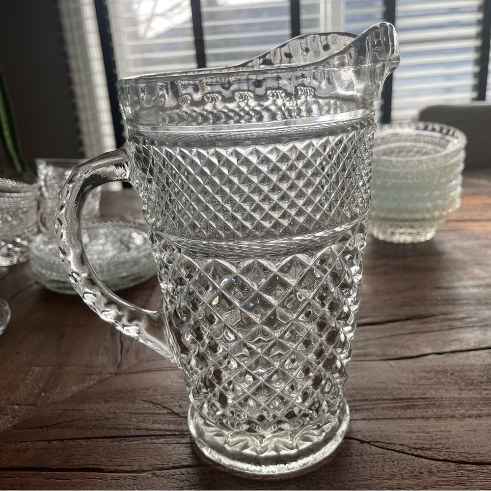 Wexford 64 oz Glass Pitcher